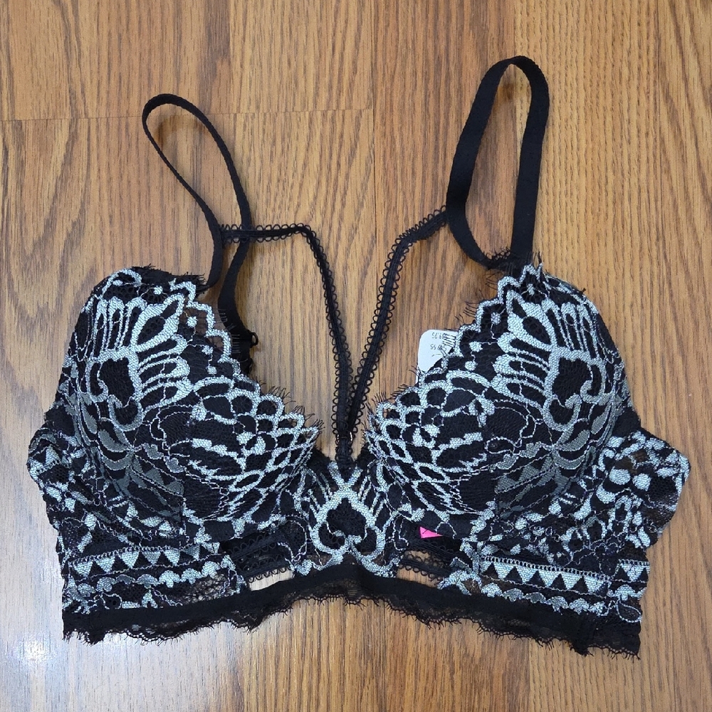 NWT La Senza Beyond Sexy Floral Lace Overlay Deep Plunge Push-Up Bra/ 32B